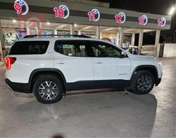 GMC Acadia